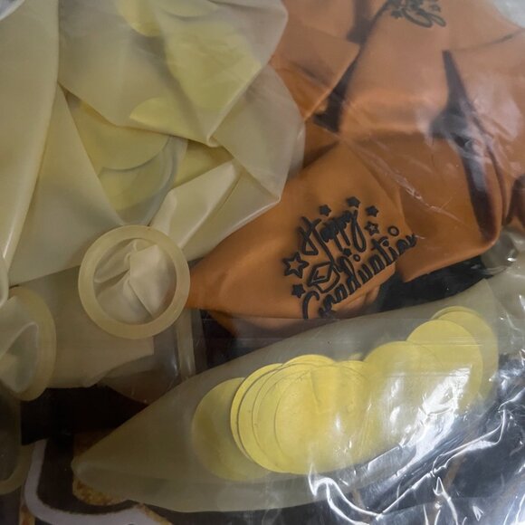 Graduation Party Decor Kit (Gold & Black) - Picture 3 of 7